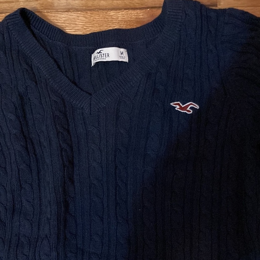 Hollister Cable Knit Sweater - Picture 2 of 3